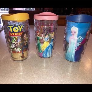 Like New Kid’s Disney 10oz Tervis Tumblers w/Lids